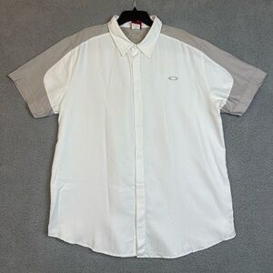 Oakley White and Gray Short Sleeve Shirt Men’s Size XXL